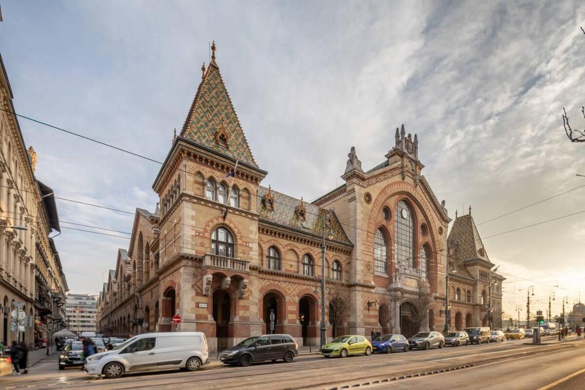 Vamhaz Boulevard Apartments Budapeste Exterior foto