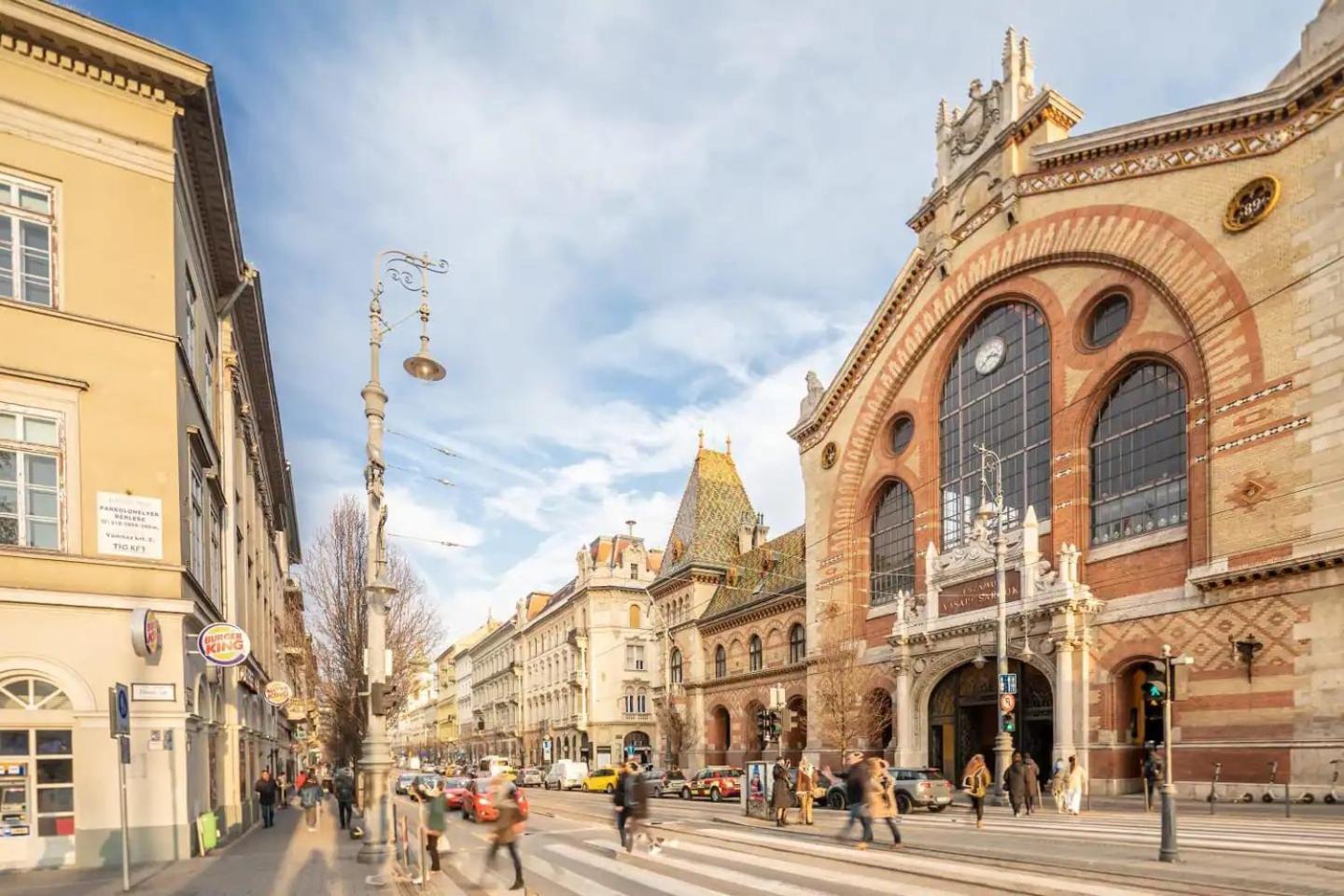 Vamhaz Boulevard Apartments Budapeste Exterior foto